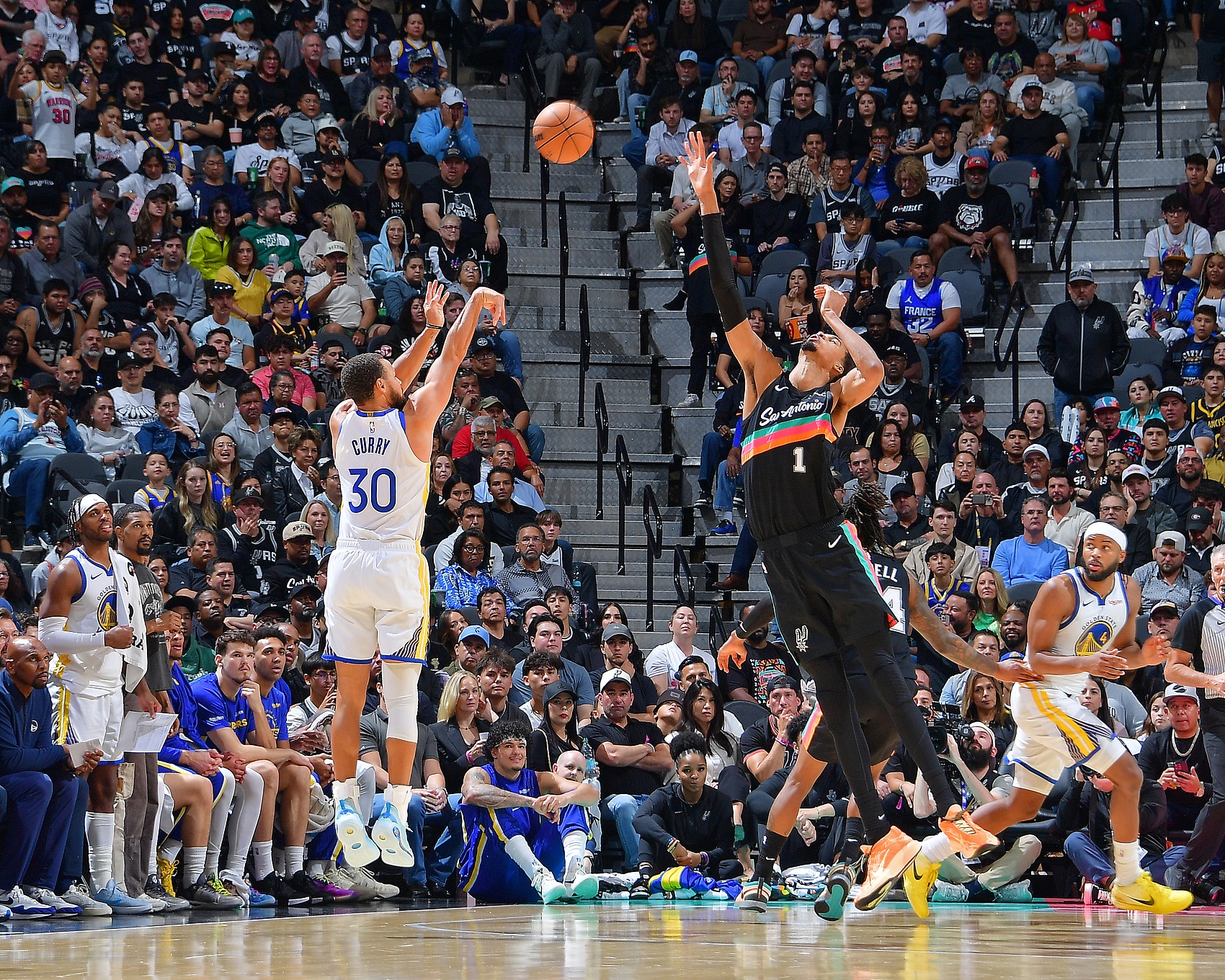 pg电子-雷吉·米勒：看文班打球是必须要有的体验 就和看乔丹&amp;库里一样