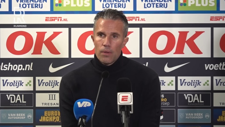 pg电子河南站-被球迷怒骂"滚蛋"！范佩西：听到了，但这些年我已练就一副厚脸皮